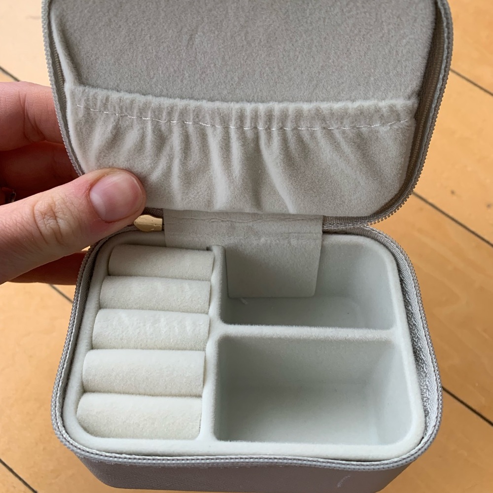 Travel jewelry box - Picture 5 of 5